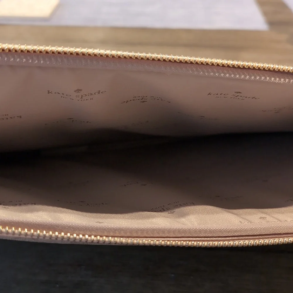 Kate Spade - NEW!! Floral Cream Laptop Sleeve